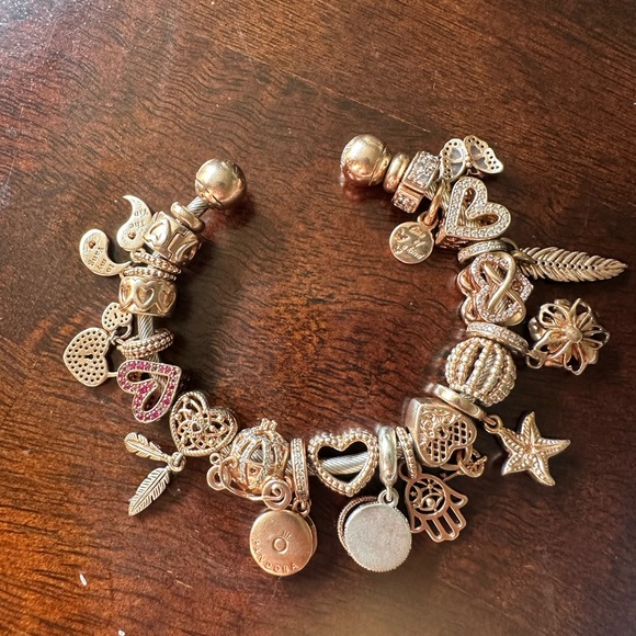 Pandora rose gold bracelet set - Picture 2 of 3
